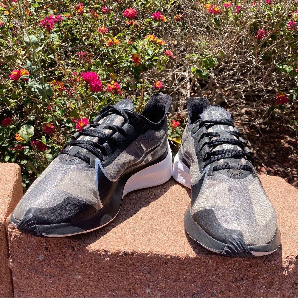 Nike Women’s Zoom Gravity